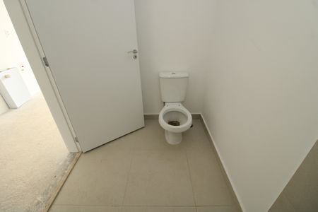 Banheiro de kitnet/studio à venda com 1 quarto, 26m² em Vila Deodoro, São Paulo