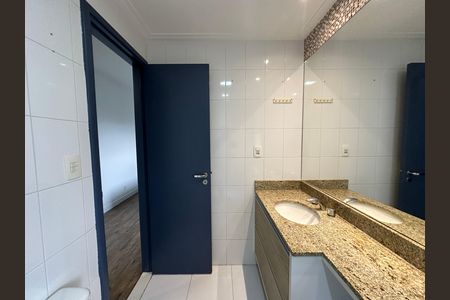Apartamento para alugar com 144m², 4 quartos e 2 vagas Apartamento para alugar com 144m², 4 quartos e 2 vagasBanheiro da Suíte 2