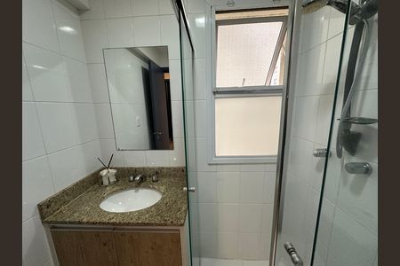 Apartamento para alugar com 144m², 4 quartos e 2 vagas Apartamento para alugar com 144m², 4 quartos e 2 vagasBanheiro