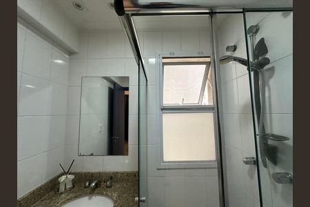 Apartamento para alugar com 144m², 4 quartos e 2 vagas Apartamento para alugar com 144m², 4 quartos e 2 vagasBanheiro
