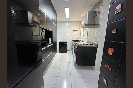 Apartamento para alugar com 144m², 4 quartos e 2 vagas Apartamento para alugar com 144m², 4 quartos e 2 vagasCozinha