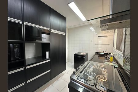 Apartamento para alugar com 144m², 4 quartos e 2 vagas Apartamento para alugar com 144m², 4 quartos e 2 vagasCozinha