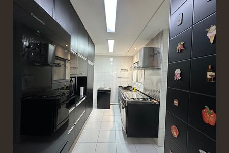Apartamento para alugar com 144m², 4 quartos e 2 vagas Apartamento para alugar com 144m², 4 quartos e 2 vagasCozinha