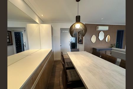 Apartamento para alugar com 144m², 4 quartos e 2 vagas Apartamento para alugar com 144m², 4 quartos e 2 vagasSala de Jantar