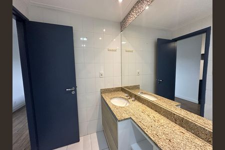 Apartamento para alugar com 144m², 4 quartos e 2 vagas Apartamento para alugar com 144m², 4 quartos e 2 vagasBanheiro da Suíte 2