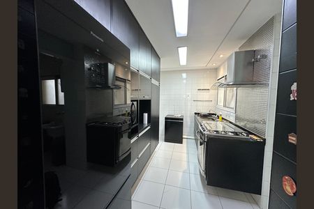 Apartamento para alugar com 144m², 4 quartos e 2 vagas Apartamento para alugar com 144m², 4 quartos e 2 vagasCozinha
