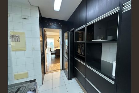 Apartamento para alugar com 144m², 4 quartos e 2 vagas Apartamento para alugar com 144m², 4 quartos e 2 vagasCozinha