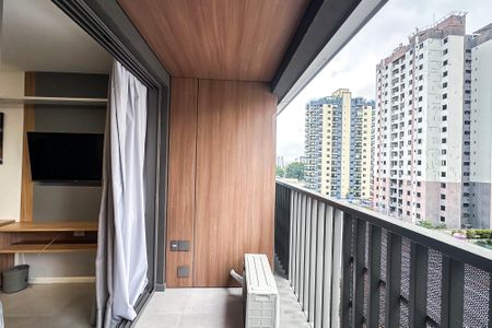 Varanda de kitnet/studio para alugar com 1 quarto, 18m² em Vila Regente Feijó, São Paulo