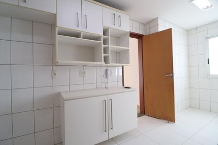 Apartamento para alugar com 106m², 4 quartos e 2 vagasCozinha
