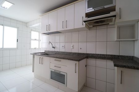 Apartamento para alugar com 106m², 4 quartos e 2 vagasCozinha