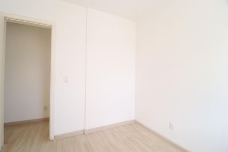 Quarto 1 de apartamento para alugar com 4 quartos, 106m² em Saraiva, Uberlândia