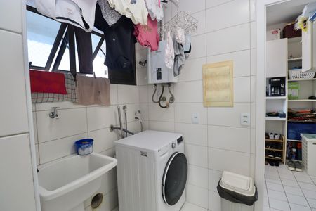 Apartamento para alugar com 142m², 3 quartos e 2 vagas Apartamento para alugar com 142m², 3 quartos e 2 vagasÁrea de Serviço