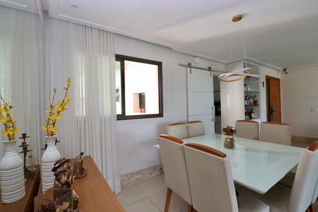 Apartamento para alugar com 142m², 3 quartos e 2 vagas Apartamento para alugar com 142m², 3 quartos e 2 vagasSala