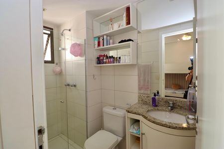 Apartamento para alugar com 142m², 3 quartos e 2 vagas Apartamento para alugar com 142m², 3 quartos e 2 vagasSuite 3