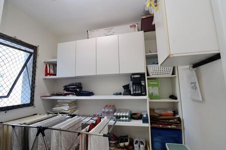 Apartamento para alugar com 142m², 3 quartos e 2 vagas Apartamento para alugar com 142m², 3 quartos e 2 vagasDependência