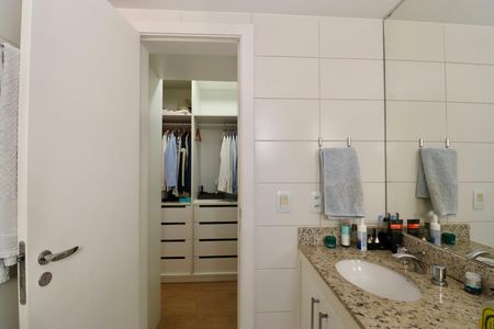 Apartamento para alugar com 142m², 3 quartos e 2 vagas Apartamento para alugar com 142m², 3 quartos e 2 vagasSuite 2