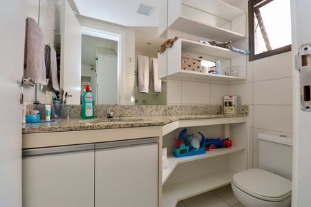 Apartamento para alugar com 142m², 3 quartos e 2 vagas Apartamento para alugar com 142m², 3 quartos e 2 vagasSuite 1