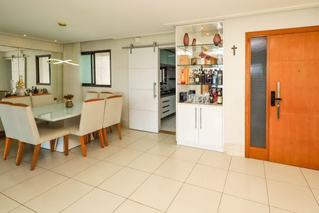 Sala de jantar de apartamento para alugar com 3 quartos, 142m² em Patamares, Salvador