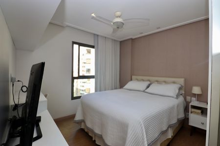Apartamento para alugar com 142m², 3 quartos e 2 vagas Apartamento para alugar com 142m², 3 quartos e 2 vagasQuarto 2