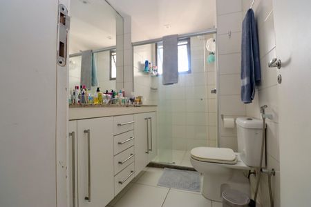 Apartamento para alugar com 142m², 3 quartos e 2 vagas Apartamento para alugar com 142m², 3 quartos e 2 vagasSuite 2