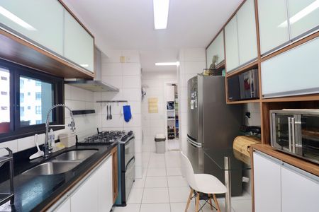 Apartamento para alugar com 142m², 3 quartos e 2 vagas Apartamento para alugar com 142m², 3 quartos e 2 vagasCozinha
