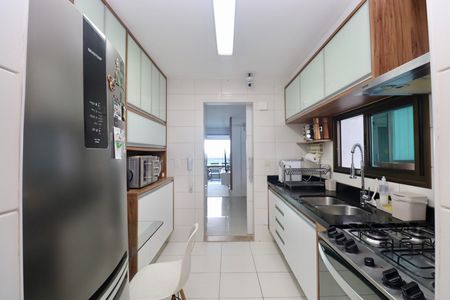 Apartamento para alugar com 142m², 3 quartos e 2 vagas Apartamento para alugar com 142m², 3 quartos e 2 vagasCozinha