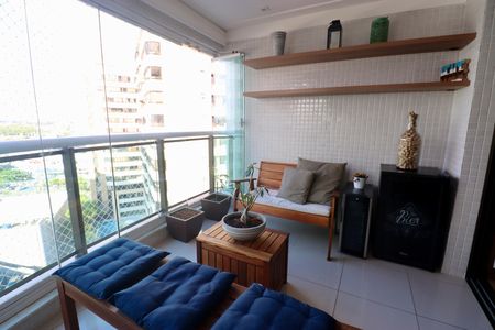 Apartamento para alugar com 142m², 3 quartos e 2 vagas Apartamento para alugar com 142m², 3 quartos e 2 vagasVaranda