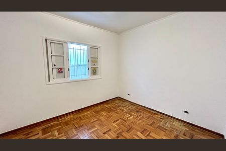 Casa para alugar com 190m², 3 quartos e 3 vagas Casa para alugar com 190m², 3 quartos e 3 vagasQuarto 2
