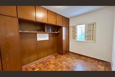 Casa para alugar com 190m², 3 quartos e 3 vagas Casa para alugar com 190m², 3 quartos e 3 vagasQuarto 1