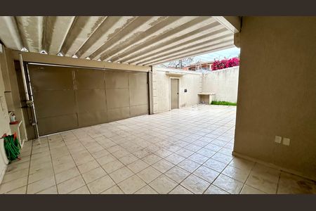 Casa para alugar com 190m², 3 quartos e 3 vagas Casa para alugar com 190m², 3 quartos e 3 vagasGaragem