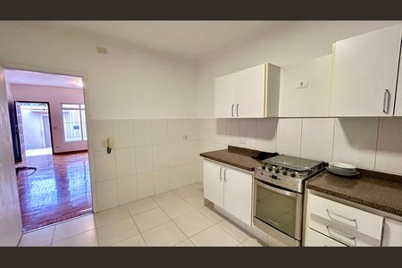 Casa para alugar com 190m², 3 quartos e 3 vagas Casa para alugar com 190m², 3 quartos e 3 vagasCozinha