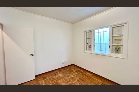 Casa para alugar com 190m², 3 quartos e 3 vagas Casa para alugar com 190m², 3 quartos e 3 vagasQuarto 2