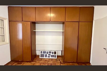 Casa para alugar com 190m², 3 quartos e 3 vagas Casa para alugar com 190m², 3 quartos e 3 vagasQuarto Suíte