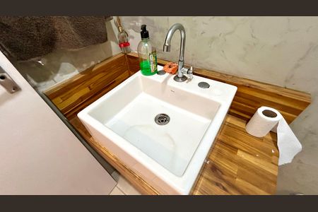 Casa para alugar com 190m², 3 quartos e 3 vagas Casa para alugar com 190m², 3 quartos e 3 vagasBanheiro 2