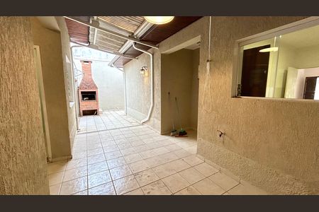 Casa para alugar com 190m², 3 quartos e 3 vagas Casa para alugar com 190m², 3 quartos e 3 vagasQuintal