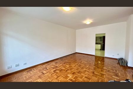 Sala de casa para alugar com 3 quartos, 190m² em Vila Rosalia, Guarulhos