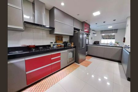 Cozinha de casa para alugar com 4 quartos, 400m² em Tirol, Contagem