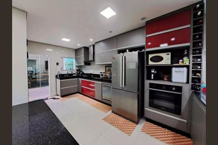 Cozinha de casa para alugar com 4 quartos, 400m² em Tirol, Contagem