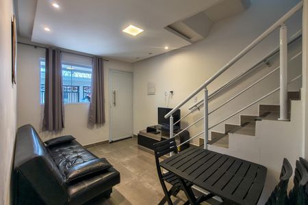 Casa de condomínio para alugar com 60m², 2 quartos e 1 vaga Casa de condomínio para alugar com 60m², 2 quartos e 1 vagaSala