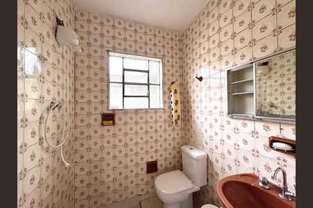 Casa à venda com 173m², 2 quartos e 1 vaga Casa à venda com 173m², 2 quartos e 1 vagaBanheiro