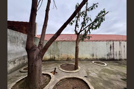 Casa à venda com 173m², 2 quartos e 1 vaga Casa à venda com 173m², 2 quartos e 1 vagaQuintal/ Jardim