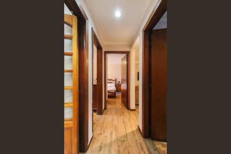 Casa para alugar com 98m², 4 quartos e 2 vagas Casa para alugar com 98m², 4 quartos e 2 vagasCorredor