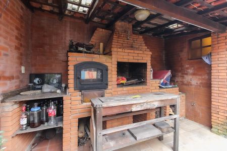 Casa para alugar com 98m², 4 quartos e 2 vagas Casa para alugar com 98m², 4 quartos e 2 vagasÁrea Externa - Churrasqueira