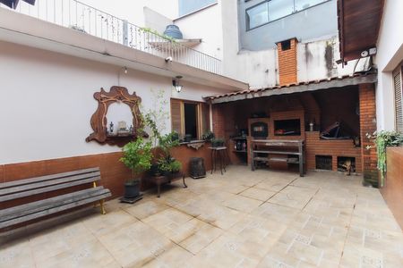 Casa para alugar com 98m², 4 quartos e 2 vagas Casa para alugar com 98m², 4 quartos e 2 vagasÁrea Externa - Churrasqueira