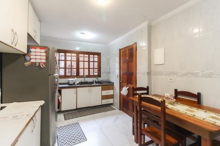 Casa para alugar com 98m², 4 quartos e 2 vagas Casa para alugar com 98m², 4 quartos e 2 vagasCozinha