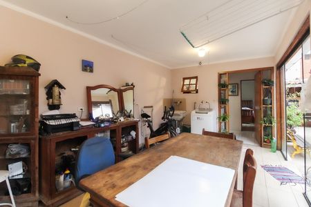 Casa para alugar com 98m², 4 quartos e 2 vagas Casa para alugar com 98m², 4 quartos e 2 vagasÁrea de Serviço