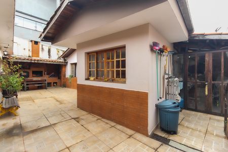 Casa para alugar com 98m², 4 quartos e 2 vagas Casa para alugar com 98m², 4 quartos e 2 vagasÁrea Externa - Churrasqueira