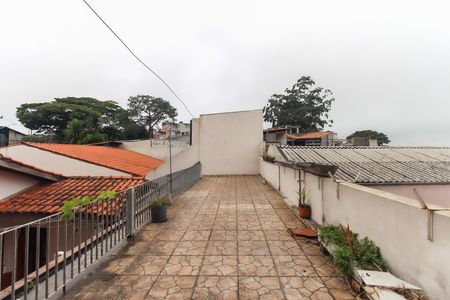 Casa para alugar com 98m², 4 quartos e 2 vagas Casa para alugar com 98m², 4 quartos e 2 vagasVaranda