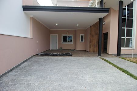 Casa de condomínio para alugar com 292m², 3 quartos e 4 vagas