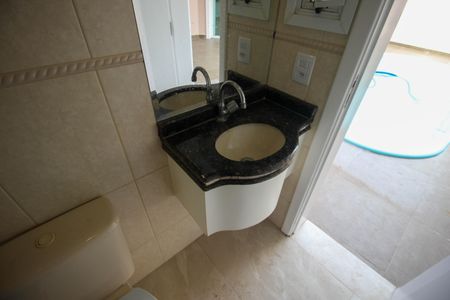 Casa de condomínio para alugar com 292m², 3 quartos e 4 vagas